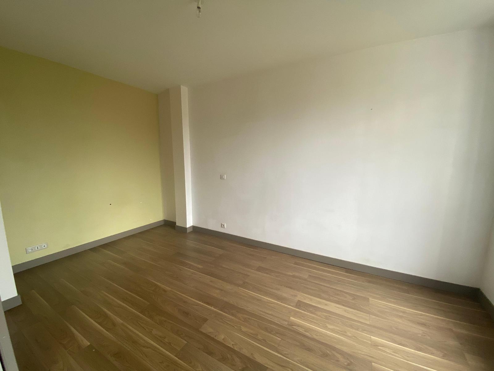 GES00239002-493