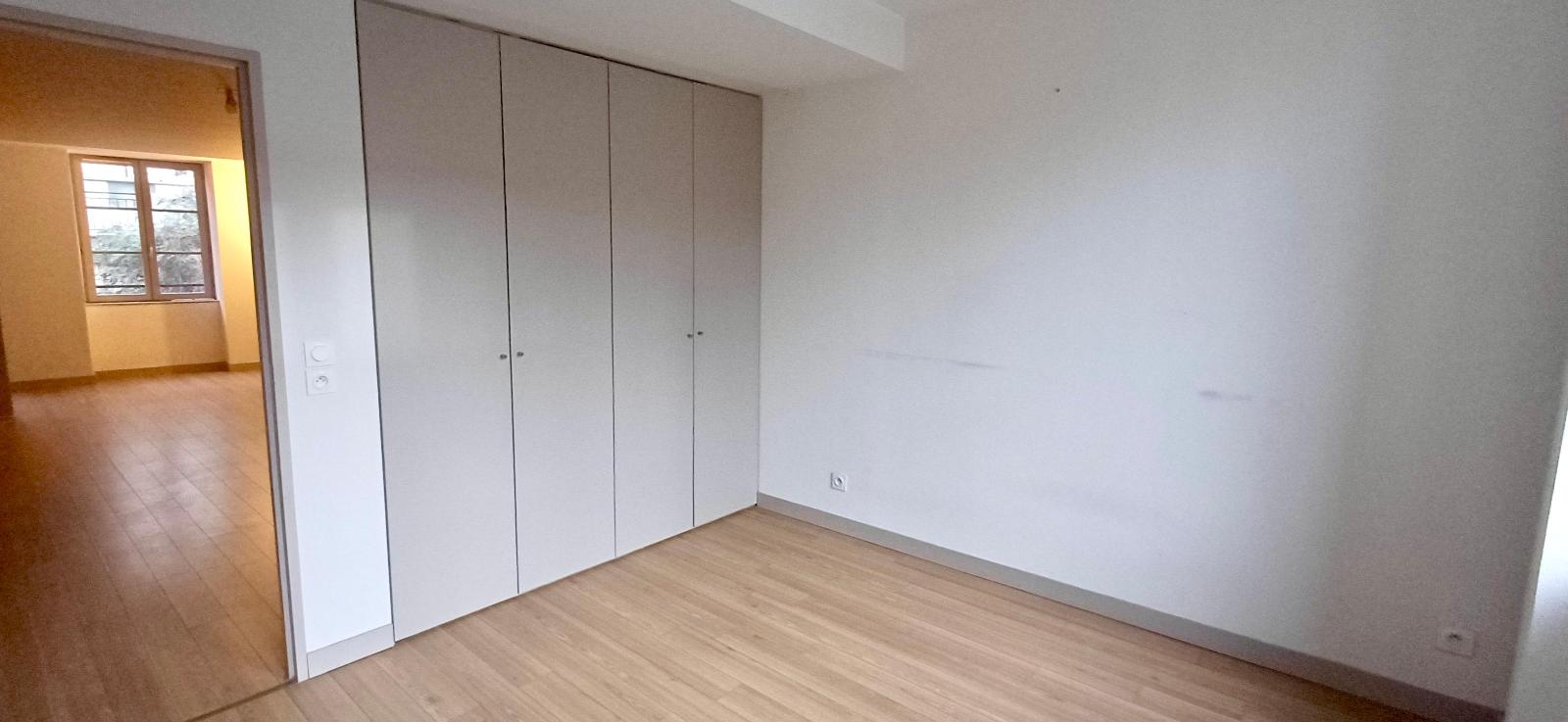 GES03659002-493
